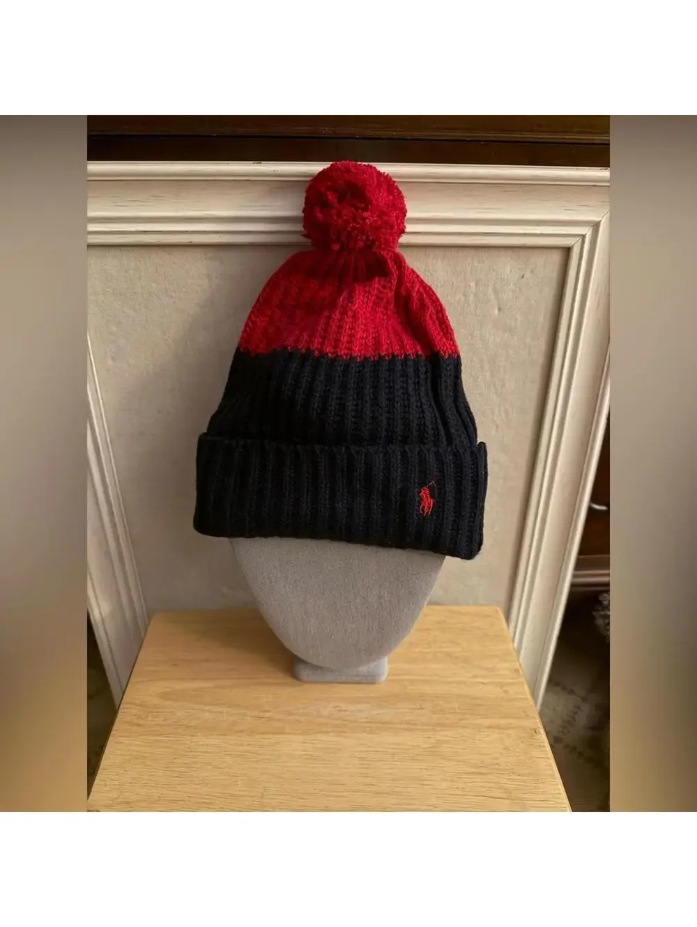 Polo Ralph Lauren Navy and Red knit beanie hat w pom pom and logo. NWOT